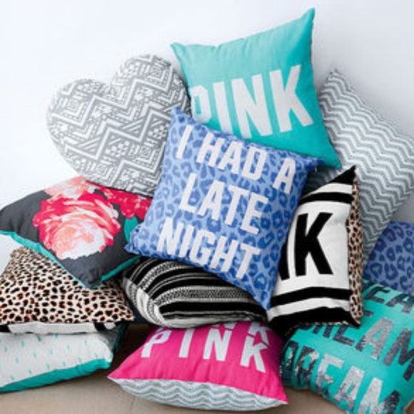 ISO PiLLOWS💙✌️ - Picture 3 of 3